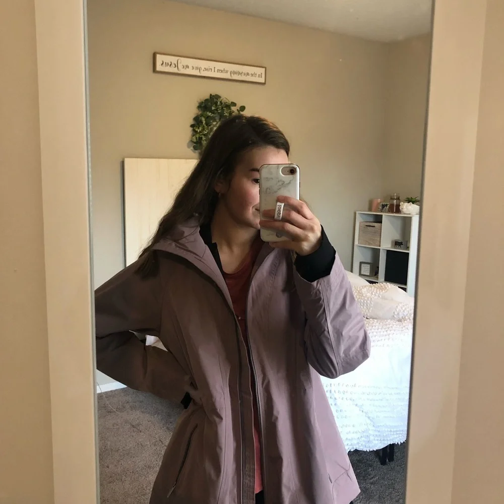 Calvin Klein performance rain jacket - Picture 4 of 5